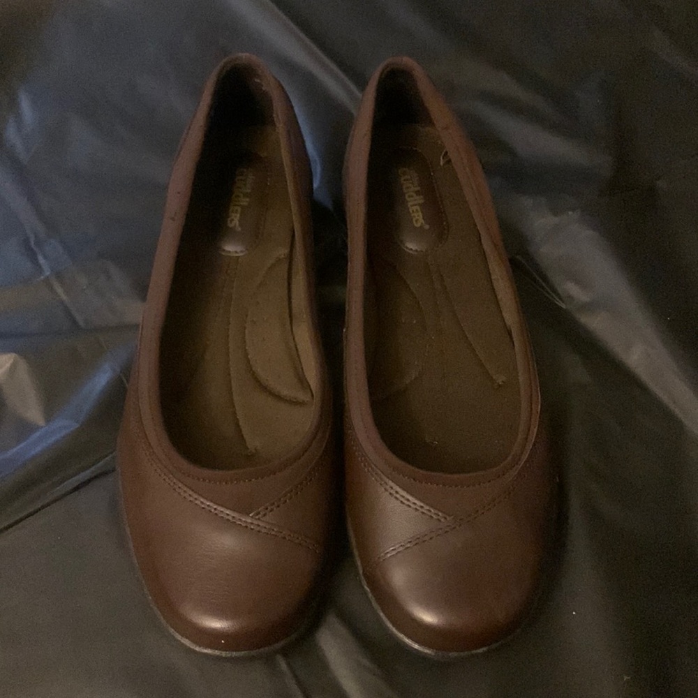 Two toned brown loafers